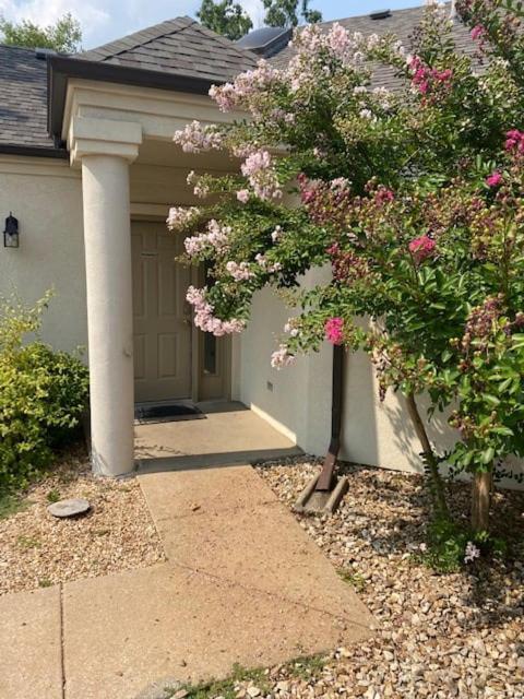 B 32-1 Spacious Villa Close To Pool Branson Buitenkant foto